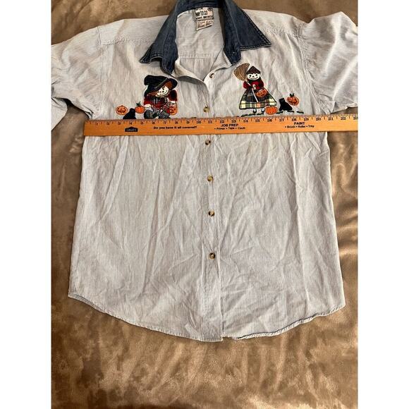 Vintage women's size medium shirt button down Halloween lue white pinstripe - Picture 5 of 10